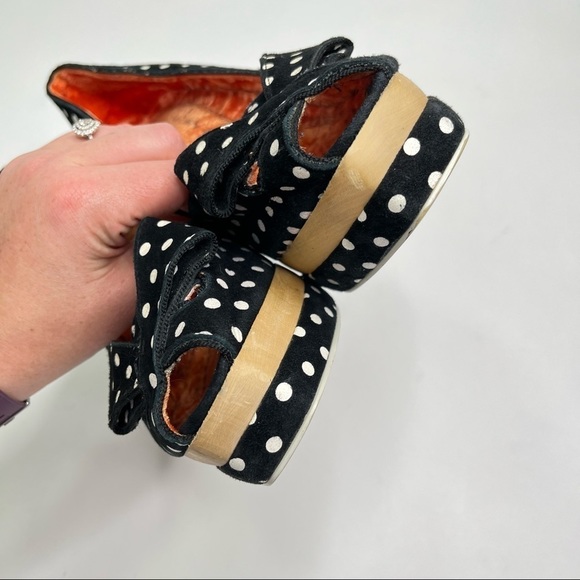 IRREGULAR Choice Black White Velvet Retro Pin-up Polka Dot Peeptoe Platform Heel - Picture 3 of 15